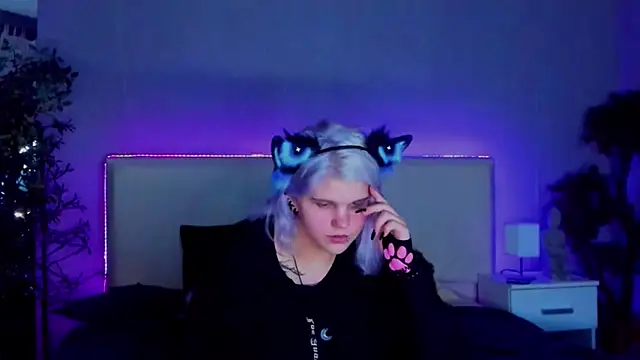 JoannLowe online show from February 2025 12:18:01 AM