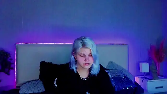 JoannLowe online show from February 2025 01:25:01 AM