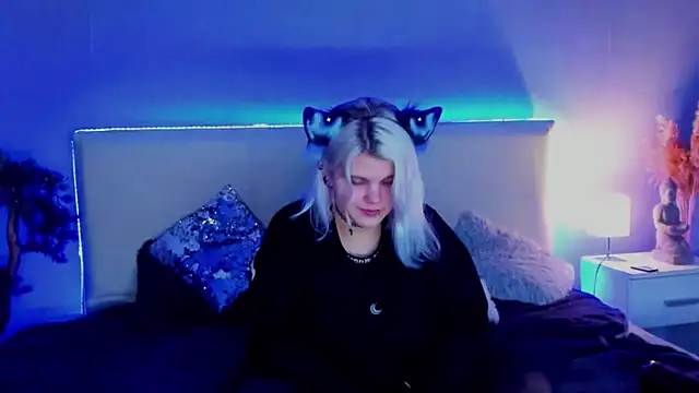 JoannLowe online show from March 2025 11:27:02 PM