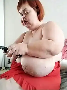 Snapshot of MIDGET-TITS chatting on February 2025 08:18:02 AM MIDGET-TITS online show from February 2025 08:18:02 AM