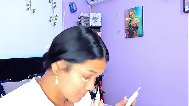 Snapshot of sara_mendez2 chatting on January 2025 11:29:01 PM sara mendez2 online show from January 2025 11:29:01 PM