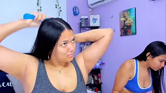 Snapshot of sara_mendez2 chatting on January 2025 11:05:02 PM sara mendez2 online show from January 2025 11:05:02 PM