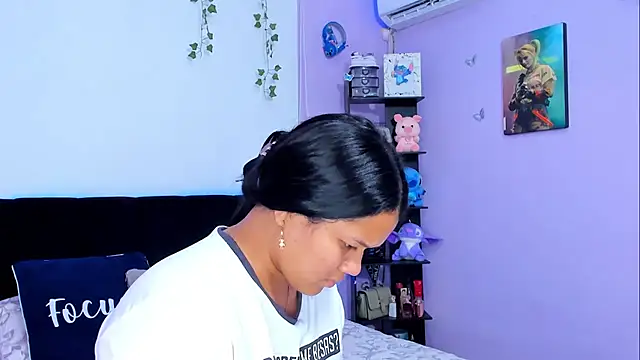 Snapshot of sara_mendez2 chatting on January 2025 11:33:01 PM sara mendez2 online show from January 2025 11:33:01 PM