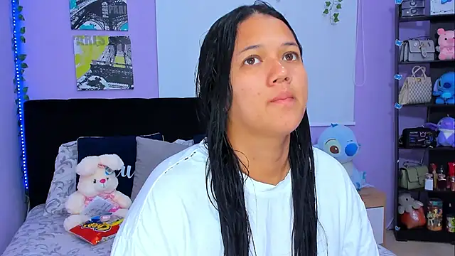 Snapshot of sara_mendez2 chatting on January 2025 11:21:02 PM sara mendez2 online show from January 2025 11:21:02 PM