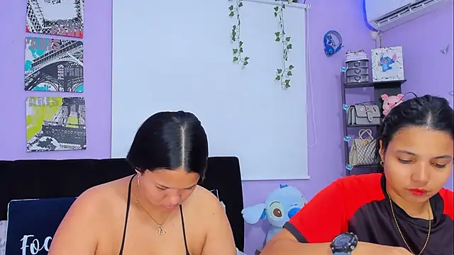 Snapshot of sara_mendez2 chatting on January 2025 11:25:01 PM sara mendez2 online show from January 2025 11:25:01 PM