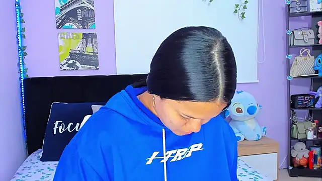 Snapshot of sara_mendez2 chatting on February 2025 11:39:01 PM sara mendez2 online show from February 2025 11:39:01 PM