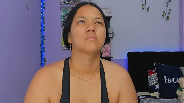 Snapshot of sara_mendez2 chatting on February 2025 03:32:02 PM sara mendez2 online show from February 2025 03:32:02 PM