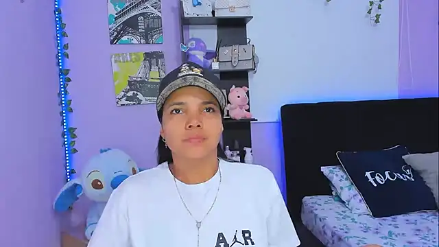 Snapshot of sara_mendez2 chatting on February 2025 04:24:02 PM sara mendez2 online show from February 2025 04:24:02 PM