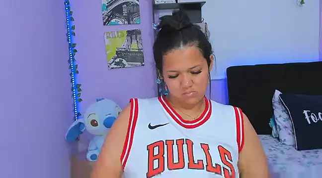 Snapshot of sara_mendez2 chatting on February 2025 04:32:01 PM sara mendez2 online show from February 2025 04:32:01 PM