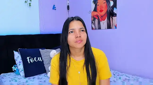 Snapshot of sara_mendez2 chatting on February 2025 04:53:01 PM sara mendez2 online show from February 2025 04:53:01 PM