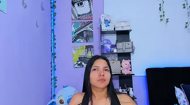 Snapshot of sara_mendez2 chatting on February 2025 07:56:02 PM sara mendez2 online show from February 2025 07:56:02 PM