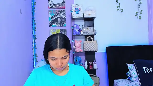 Snapshot of sara_mendez2 chatting on March 2025 04:33:02 PM sara mendez2 online show from March 2025 04:33:02 PM