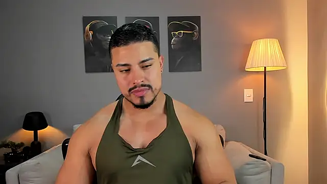 ApoloMakris online show from November 2025 09:47:01 PM