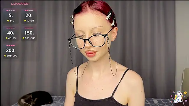 LinaEvans online show from June 2026 07:26:01 PM