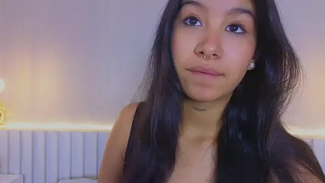Snapshot of Aida_moreno chatting on September 2025 11:32:02 AM Aida moreno online show from September 2025 11:32:02 AM