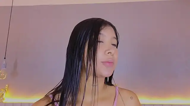 Snapshot of Aida_moreno chatting on February 2026 11:39:02 AM Aida moreno online show from February 2026 11:39:02 AM