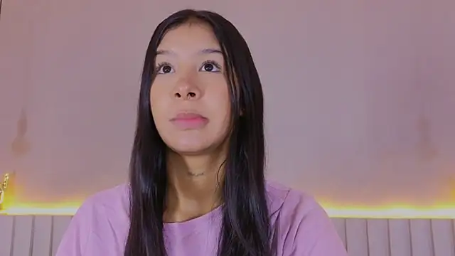 Snapshot of Aida_moreno chatting on February 2026 11:20:01 AM Aida moreno online show from February 2026 11:20:01 AM