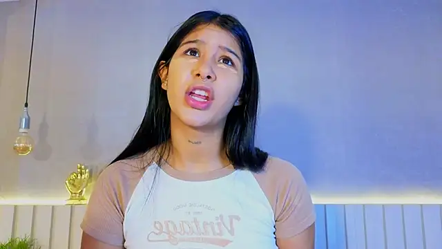 Snapshot of Aida_moreno chatting on March 2026 11:59:02 AM Aida moreno online show from March 2026 11:59:02 AM