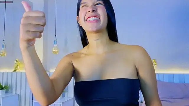 Snapshot of Aida_moreno chatting on April 2026 12:02:01 PM Aida moreno online show from April 2026 12:02:01 PM