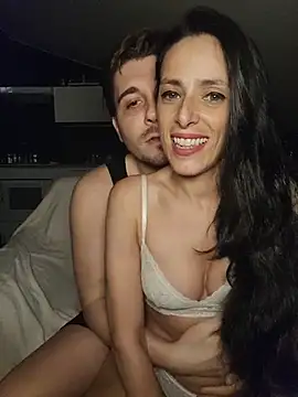 Snapshot of dansarah chatting on December 2025 10:08:02 PM dansarah online show from December 2025 10:08:02 PM