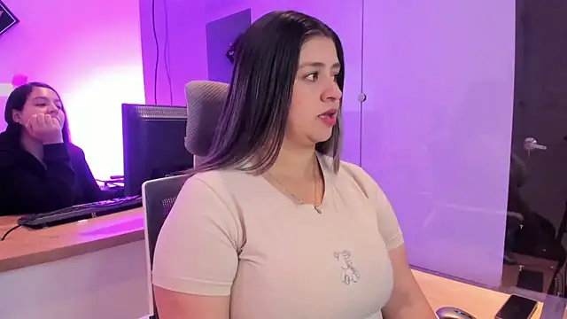 Snapshot of Melinda_bob chatting on October 2025 01:09:02 PM Melinda bob online show from October 2025 01:09:02 PM