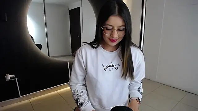 Emma Lombardi online show from February 2025 03:23:02 PM