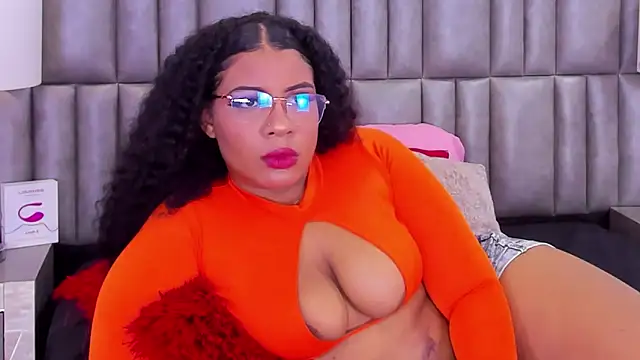 Snapshot of MelannyTylor chatting on January 2025 04:02:01 AM MelannyTylor online show from January 2025 04:02:01 AM