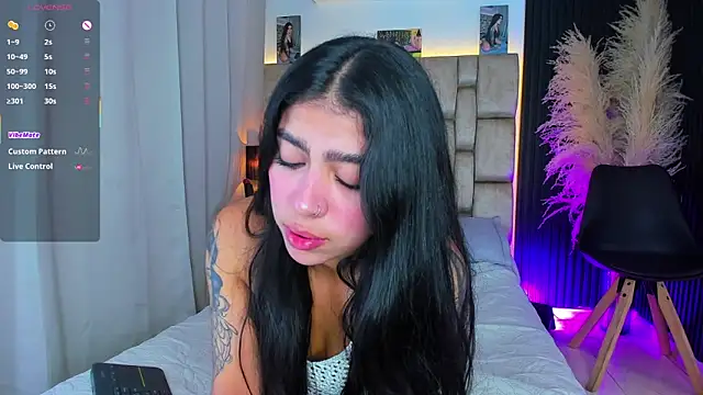 little sophie18 online show from June 2026 08:09:01 PM