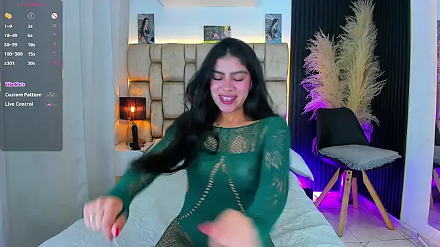 little sophie18 online show from June 2026 08:10:02 PM