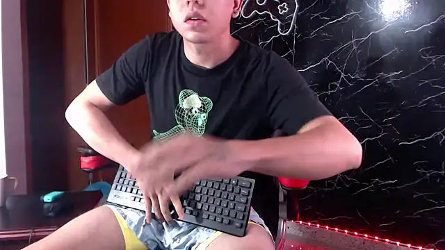 Snapshot of maty_hardx chatting on January 2025 10:10:02 AM maty hardx online show from January 2025 10:10:02 AM