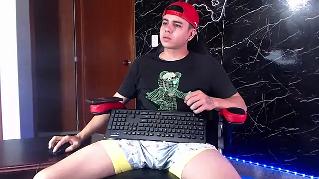 Snapshot of maty_hardx chatting on January 2025 02:30:02 PM maty hardx online show from January 2025 02:30:02 PM