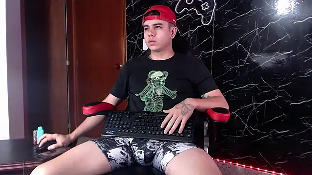 Snapshot of maty_hardx chatting on February 2025 09:38:02 AM maty hardx online show from February 2025 09:38:02 AM