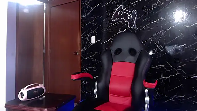 Snapshot of maty_hardx chatting on February 2025 01:43:01 PM maty hardx online show from February 2025 01:43:01 PM