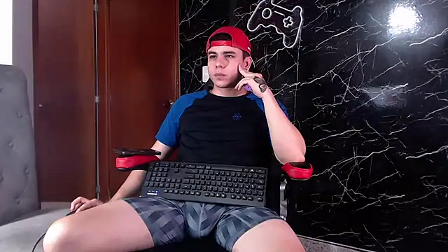 Snapshot of maty_hardx chatting on March 2025 07:38:02 PM maty hardx online show from March 2025 07:38:02 PM