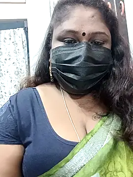 Snapshot of simran21 chatting on January 2025 06:20:01 PM simran21 online show from January 2025 06:20:01 PM