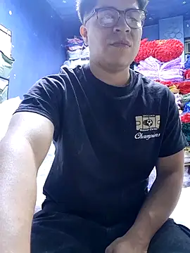 strokvic online show from November 2025 12:10:02 AM