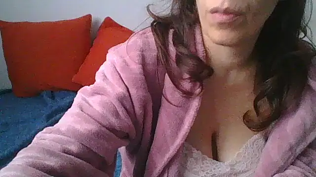 Snapshot of hairygirl80 chatting on October 2025 08:57:01 AM hairygirl80 online show from October 2025 08:57:01 AM