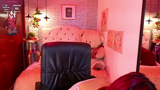 Snapshot of meghan_nill chatting on September 2025 02:57:02 AM meghan nill online show from September 2025 02:57:02 AM