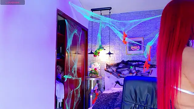 Snapshot of meghan_nill chatting on October 2025 02:45:02 AM meghan nill online show from October 2025 02:45:02 AM