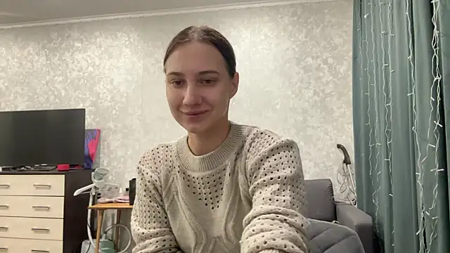 Snapshot of AnneBall chatting on December 2024 12:52:02 PM AnneBall online show from December 2024 12:52:02 PM