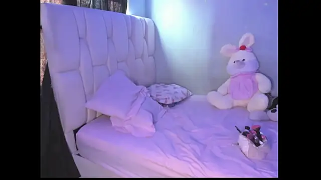 KittyKlum online show from March 2025 07:35:01 PM