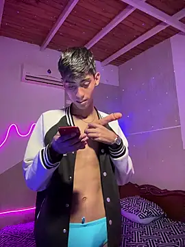 Snapshot of Mauuu18 chatting on October 2025 02:36:02 AM Mauuu18 online show from October 2025 02:36:02 AM