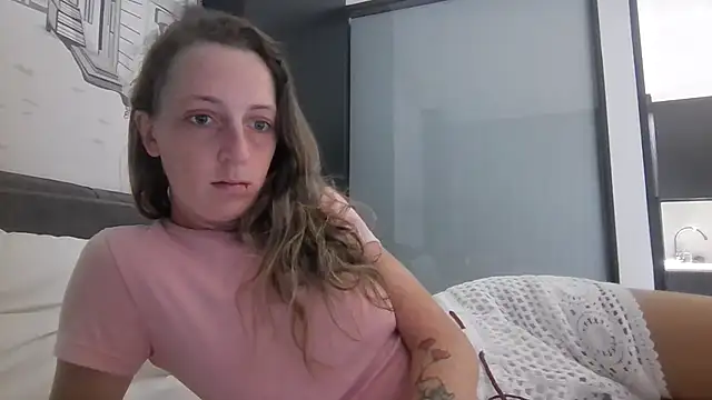 Snapshot of SweetSexySub chatting on October 2025 07:11:01 AM SweetSexySub online show from October 2025 07:11:01 AM