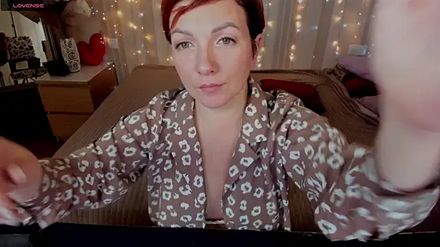 Snapshot of Katherine_Fox chatting on February 2025 03:47:01 PM Katherine Fox online show from February 2025 03:47:01 PM