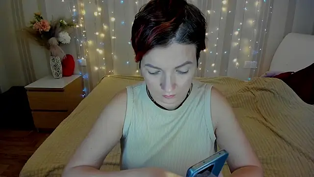 Snapshot of Katherine_Fox chatting on March 2025 08:17:01 AM Katherine Fox online show from March 2025 08:17:01 AM