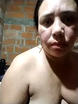 Snapshot of NINFA69 chatting on October 2025 02:44:01 AM NINFA69 online show from October 2025 02:44:01 AM