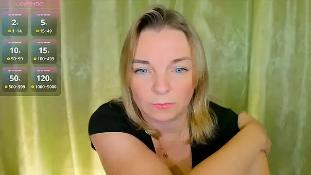 Regina  blue online show from December 2024 08:43:02 PM