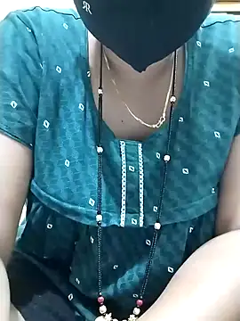 Snapshot of Kashish_18 chatting on December 2025 06:39:02 AM Kashish 18 online show from December 2025 06:39:02 AM