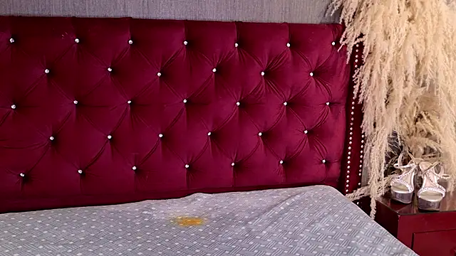 SeleneeEvanss online show from November 2025 05:01:02 PM