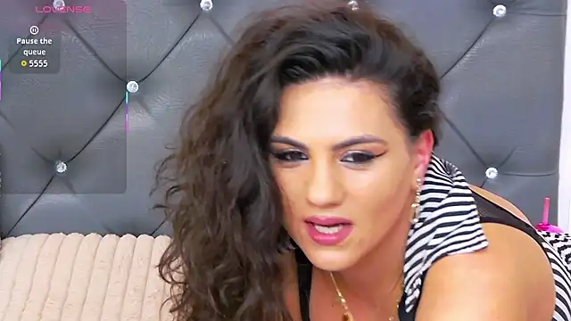 LorenneMays online show from November 2025 10:46:01 PM